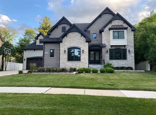 850 W Wilson Ave, Naperville, IL 60540