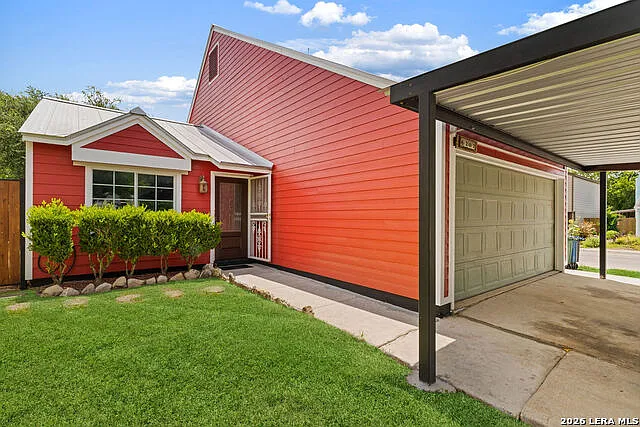 6202 Valley Pawn — Photo 1