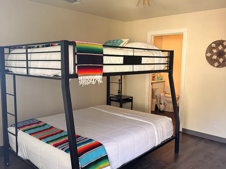 10 Marina Cir — Photo 15