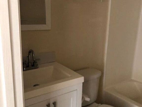 5th image of 252 Stonebridge Dr