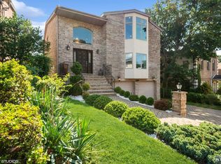 8 Irving Ave, Englewood Cliffs, NJ 07632