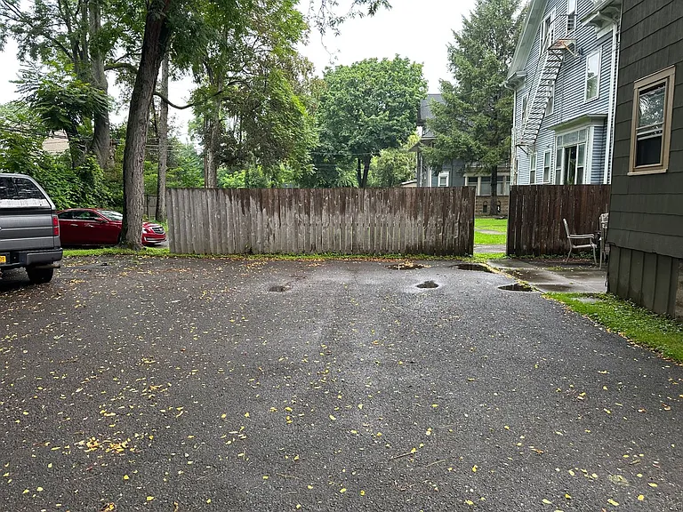 103 Dartmouth St — Photo 4