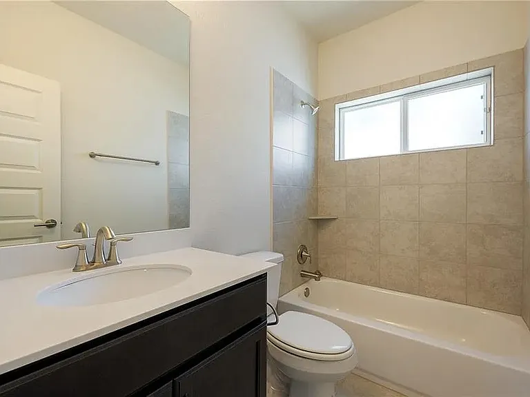 1925 Warely Ln — Photo 12