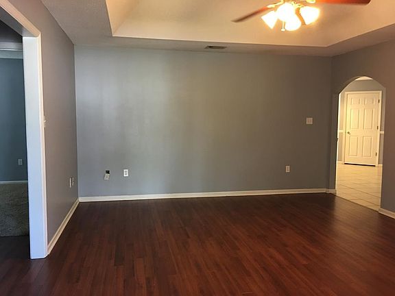 2nd image of 553 Bryson Cir