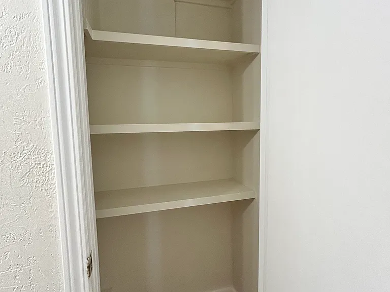 524 Cedar Crest Ct — Photo 14