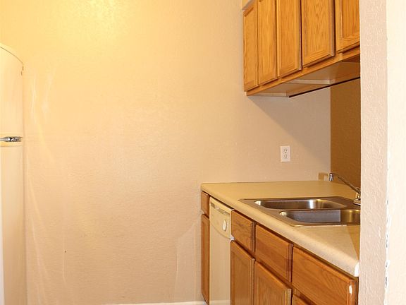 5th image of 317 Mabry St APT 611