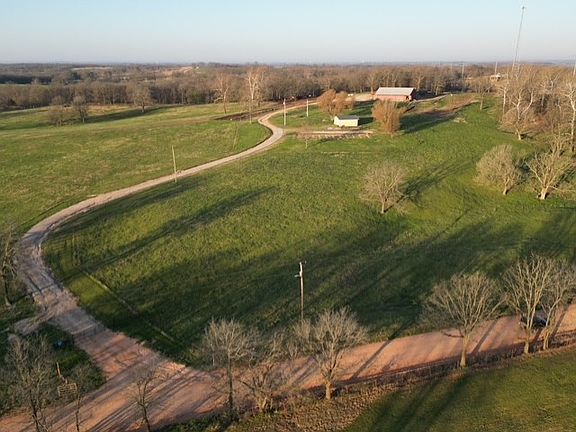 2nd image of 12425 Springtown Rd