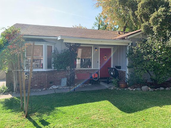 5th image of 3260 Montrose Ave
