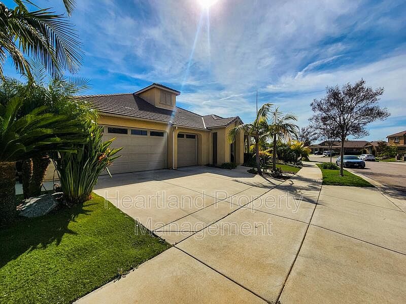 1st image of 425 Boudinot Ct