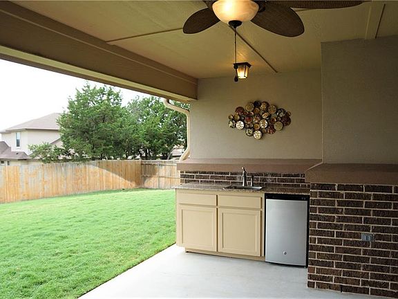 5th image of 3029 Bent Tree Dr