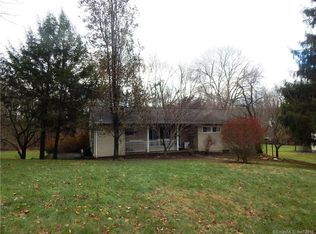 40 Gregory St, Danbury, CT 06811