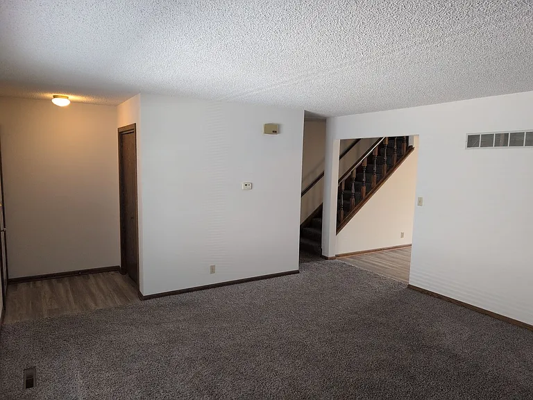 2216 Mirwyn Ct — Photo 11