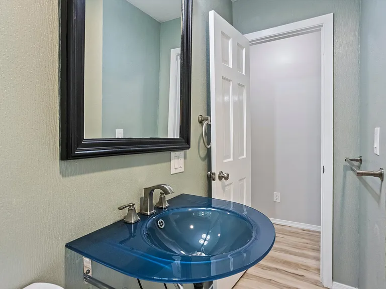 1728 Sandalwood Dr — Photo 21