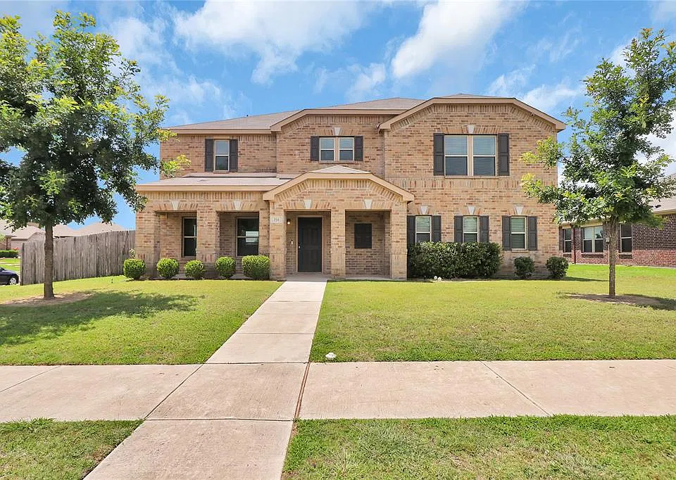 728 Snapdragon Ln