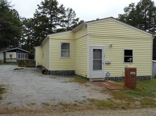 14 Amite Rd, Bracey, VA 23919