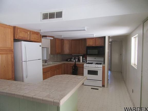 4th image of 4430 N Irving St