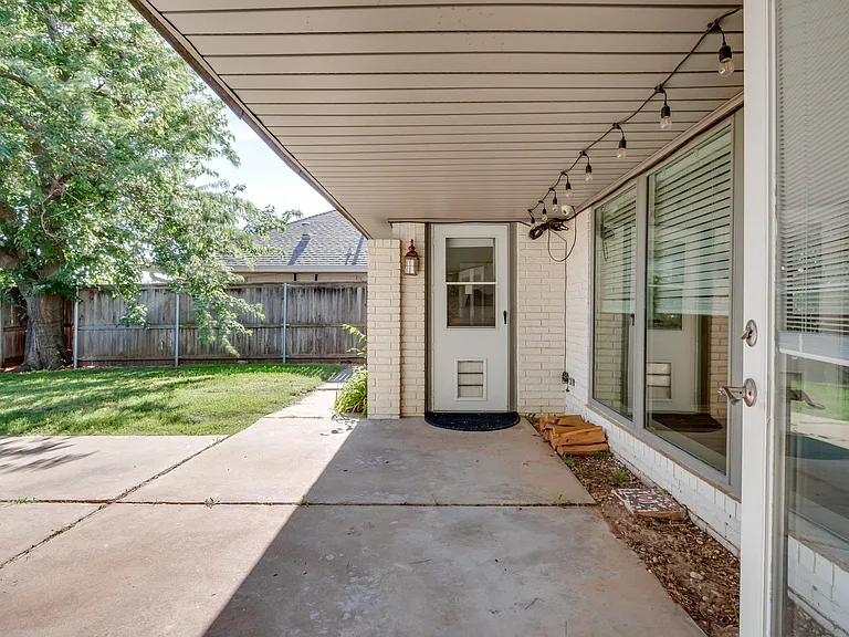1442 Duffner Dr — Photo 11