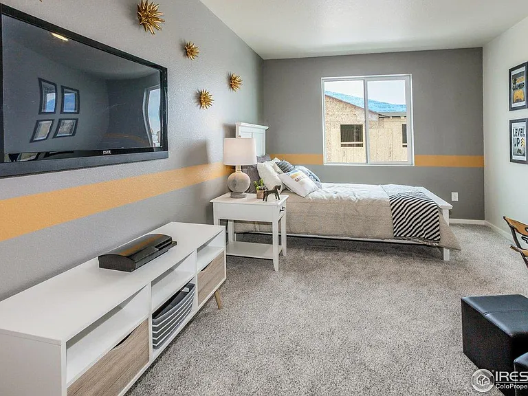 2814 Barnstormer St — Photo 31