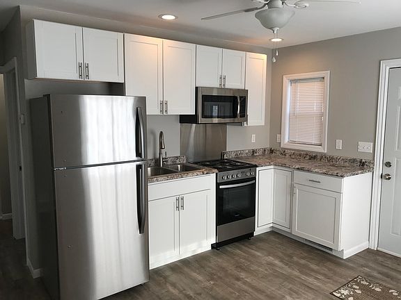 Remodeled kitchen, new appliances