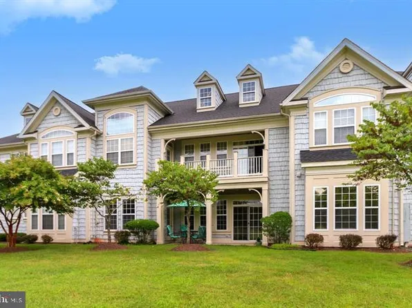 13866 Greendale Dr, Woodbridge, VA 22191