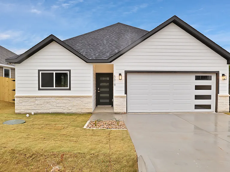 5618 Barkridge Dr — Photo 4