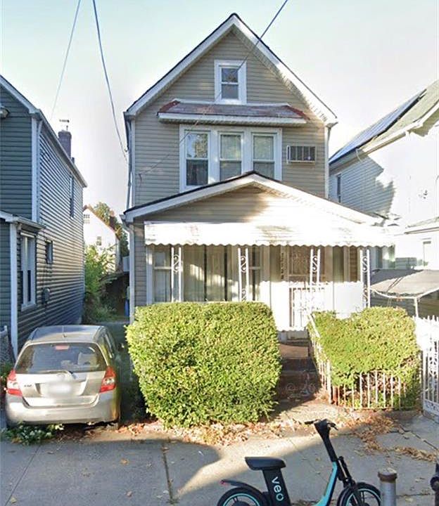 1st image of 111-28 146th St