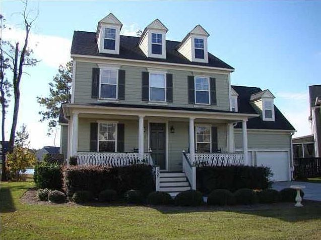 1st image of 2935 Riverwood Dr