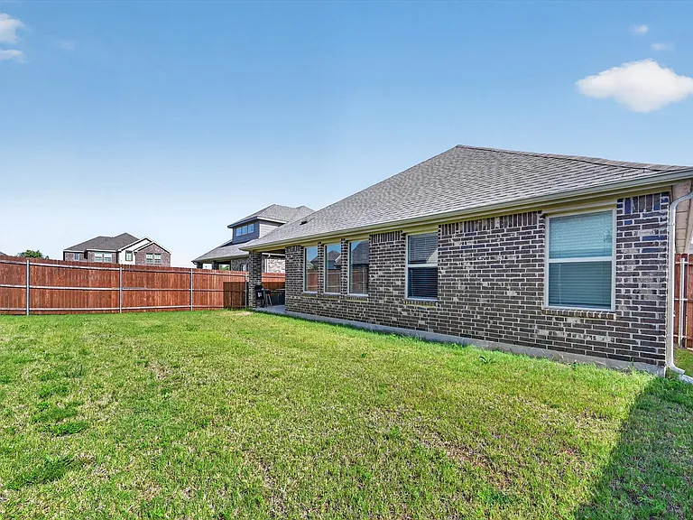 10121 High Grade Dr — Photo 33