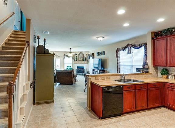 5th image of 1436 Elkford Ln