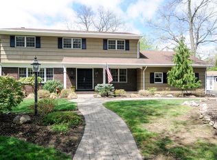 11 Reed Ct, Wayne, NJ 07470
