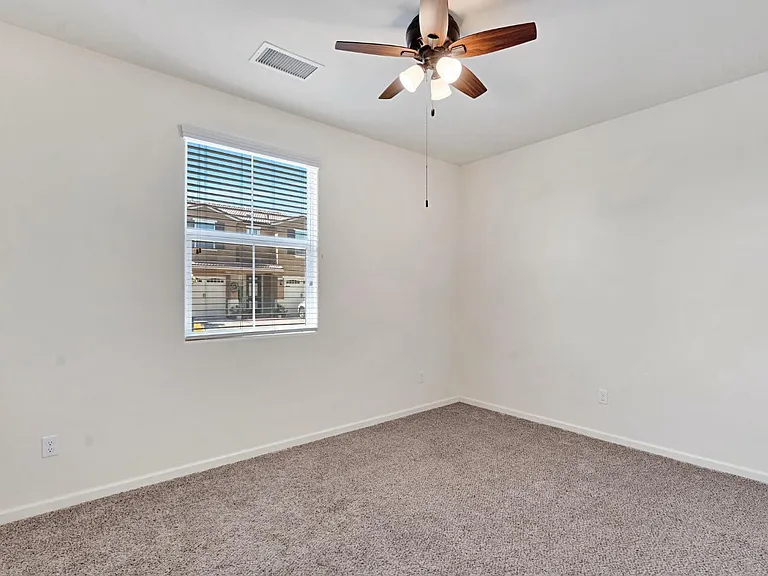 2153 Lombard Ln — Photo 4
