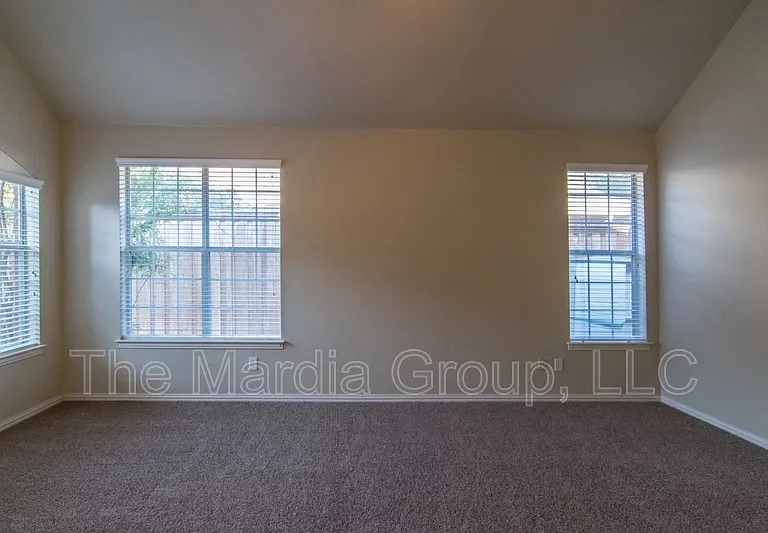5403 Exeter Dr — Photo 19