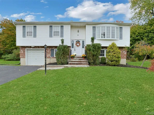 40 Lake Nanuet Drive, Nanuet, NY 10954