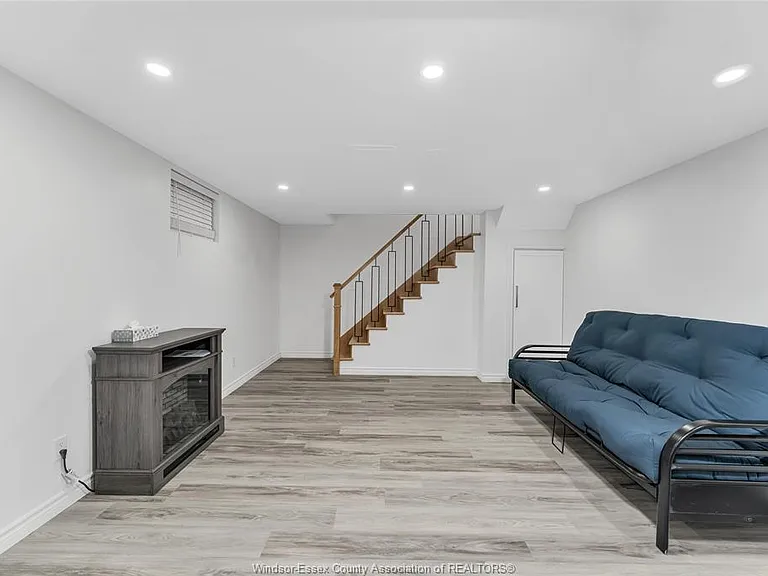 5120 Iris Pl — Photo 3