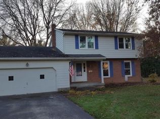 422 S Briarcliff Dr, Canfield, OH 44406