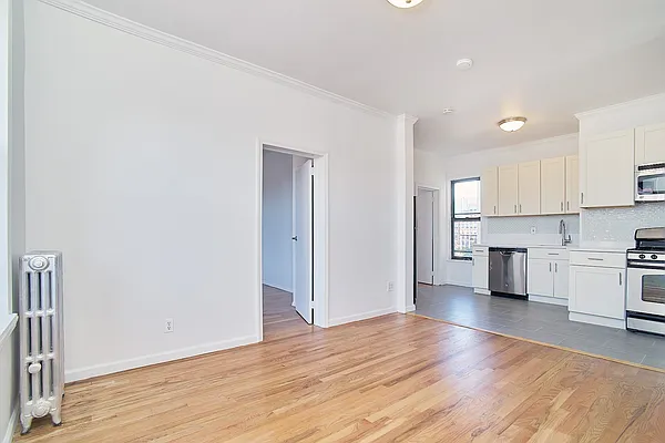 Rented by REAL New York | media 3