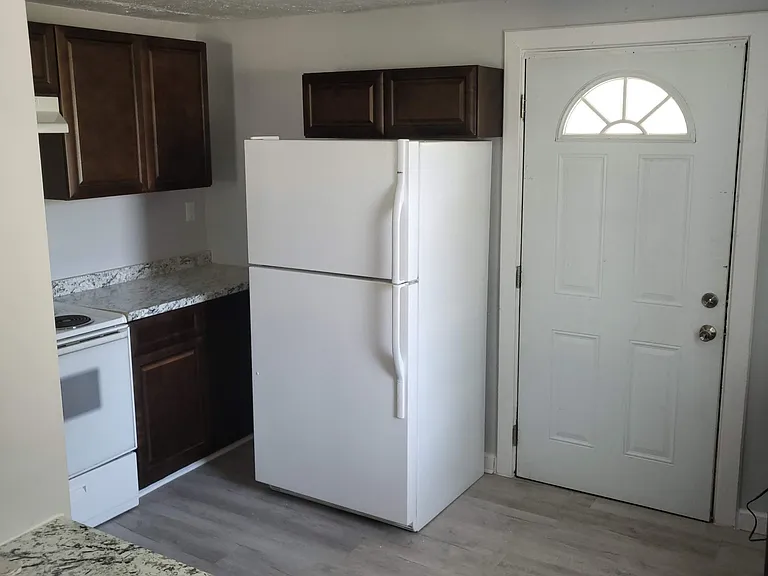 237 Cherokee St SE — Photo 5