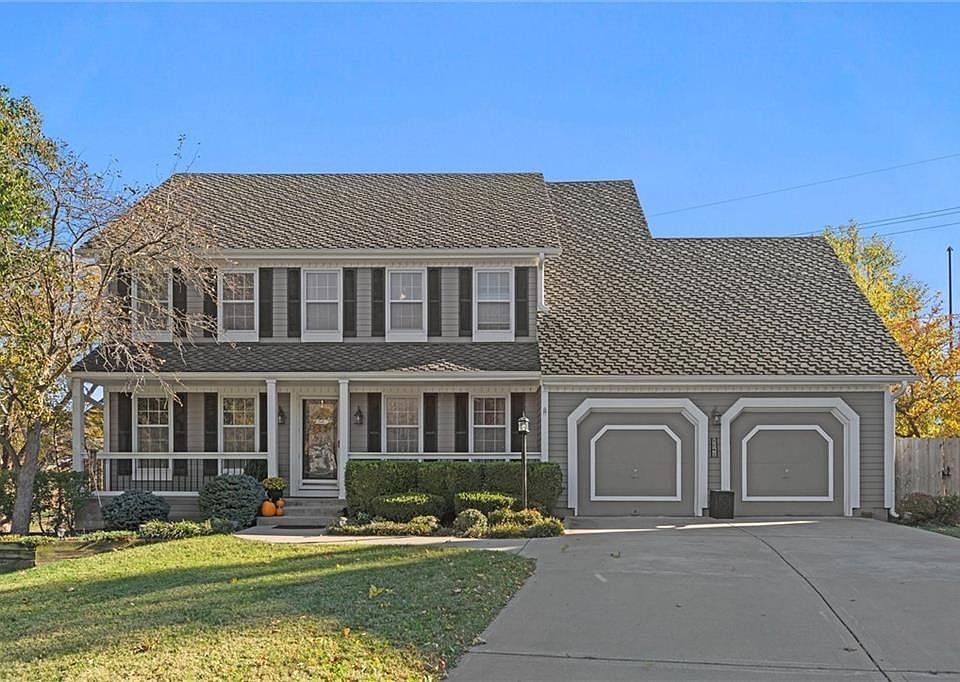 1st image of 8641 Greenwood Ln