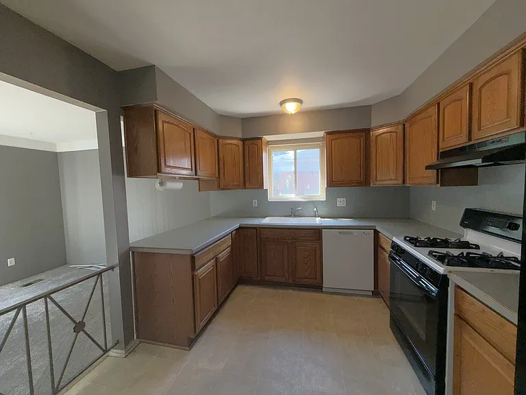 31846 Regal Dr — Photo 10