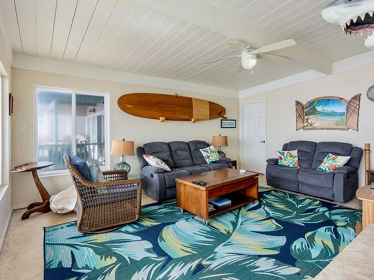 1630 Seacoast Dr #D — Photo 2