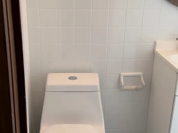 221 Riverview Place image 9 of 11