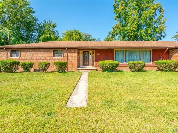 11200 Wahrman St, Romulus, MI 48174
