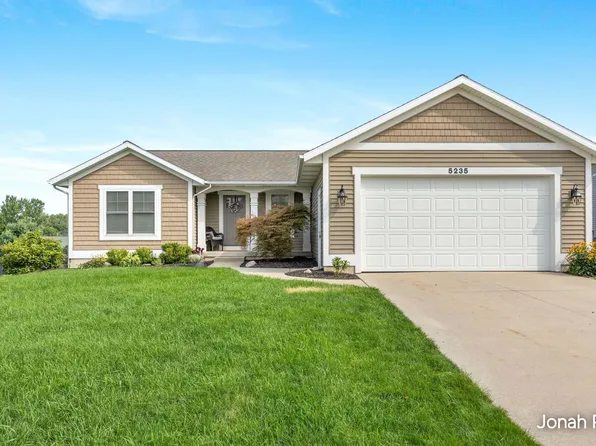5235 Quest Dr SW, Wyoming, MI 49418