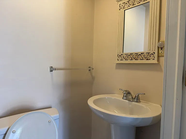 5709 Melvin St — Photo 23
