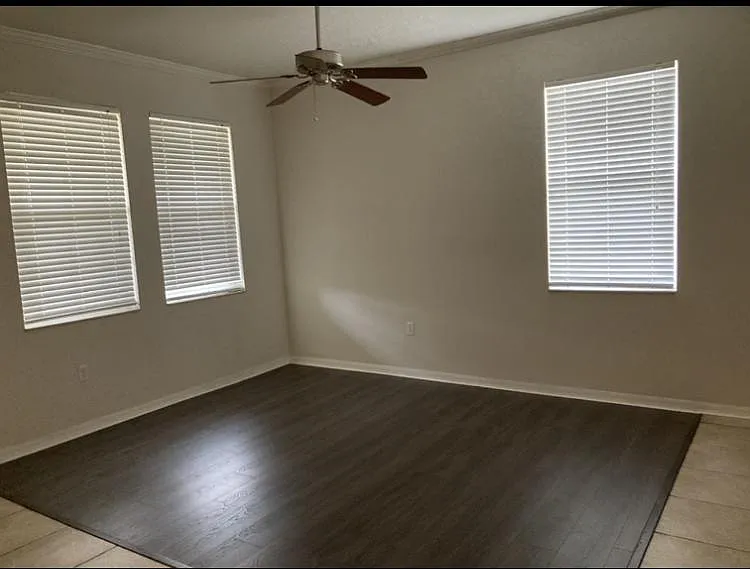 2627 Lyndscape St — Photo 6