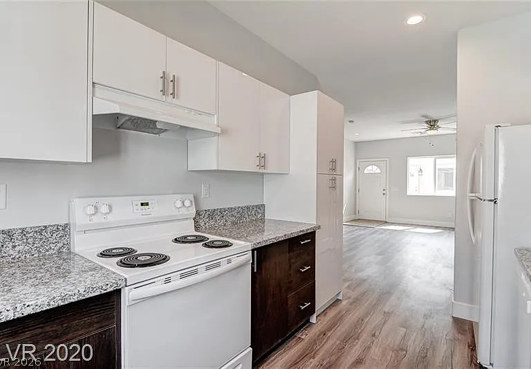 1420 Ogallala St #1 — Photo 7