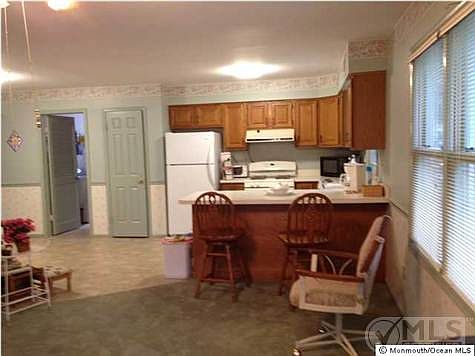 4th image of 159 Gayle Ct