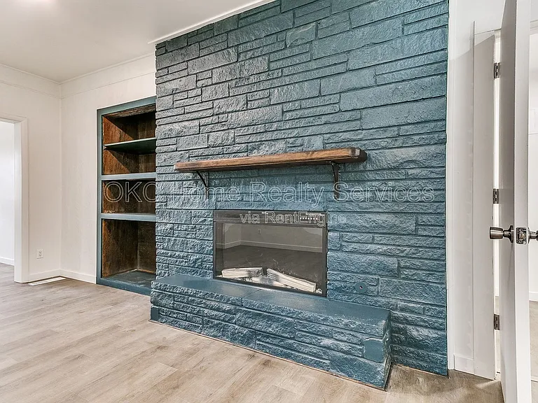 1812 W Noble Ave — Photo 29
