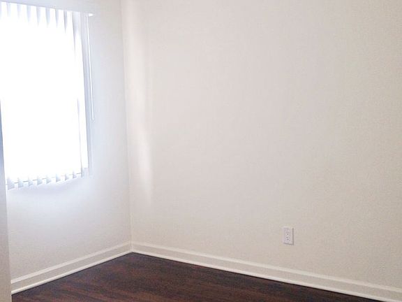 3rd image of 1117 S Shenandoah St APT 5