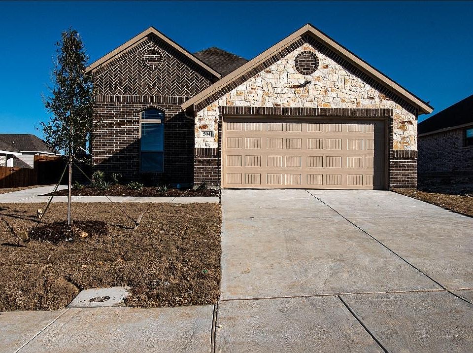 1st image of 504 Lakeway Ln